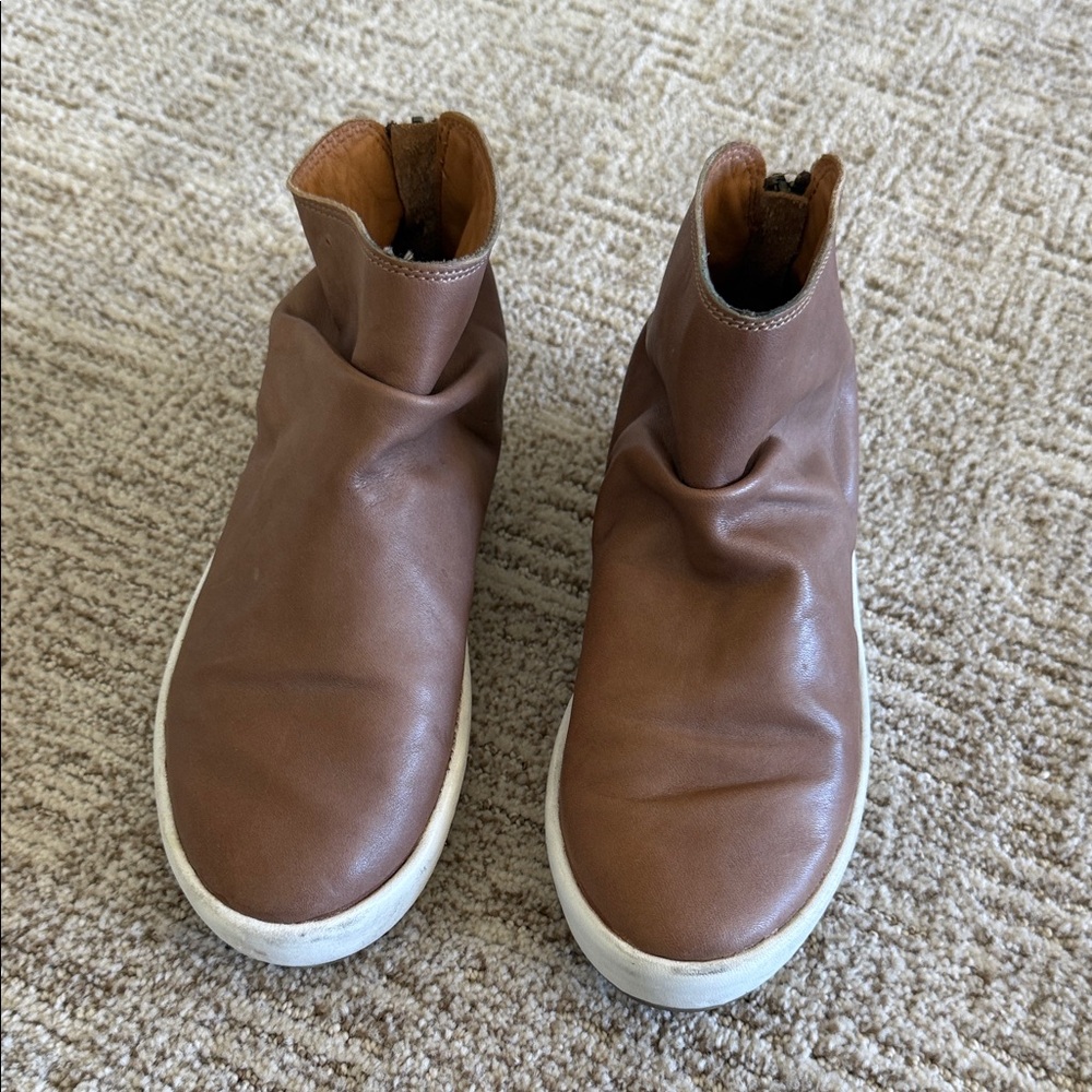 Beek Jaeger Ankle Boots